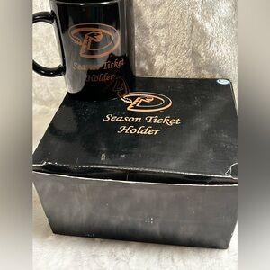 ARIZONA DIAMONDBACK BASEBALL SET OF 4 COFFEE CUPS